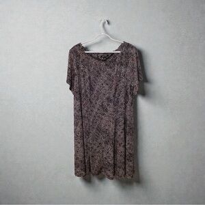 Roz & Ali Black and White Midi Dress